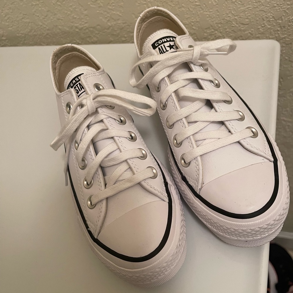 Platform converse